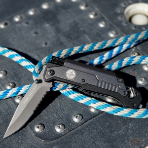 Pilot survival knife