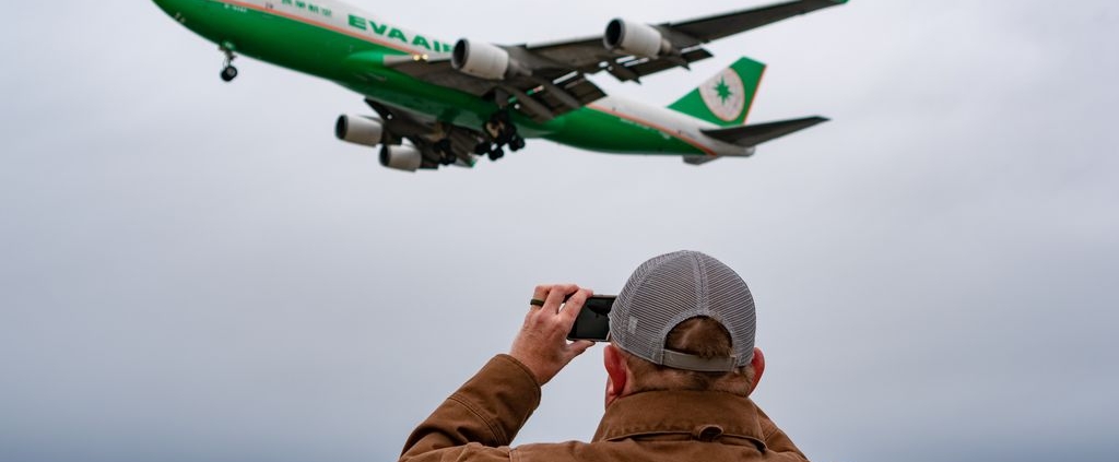 Do we like airplanes or other pilots blogpost